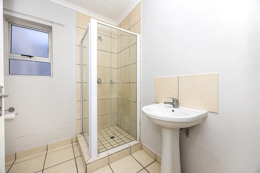 1 Bedroom Property for Sale in Maitland Western Cape